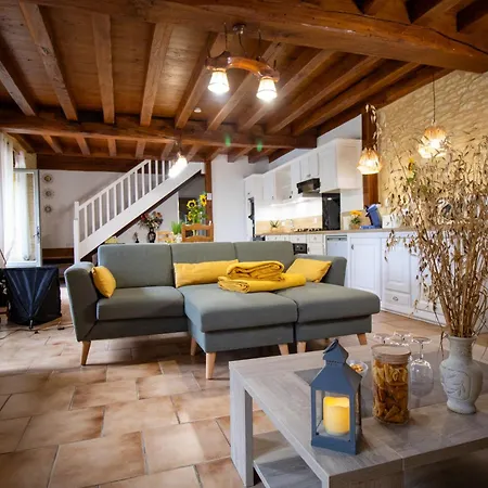 Nid Douillet Des Oiseaux Holiday home Saint-Crepin-et-Carlucet